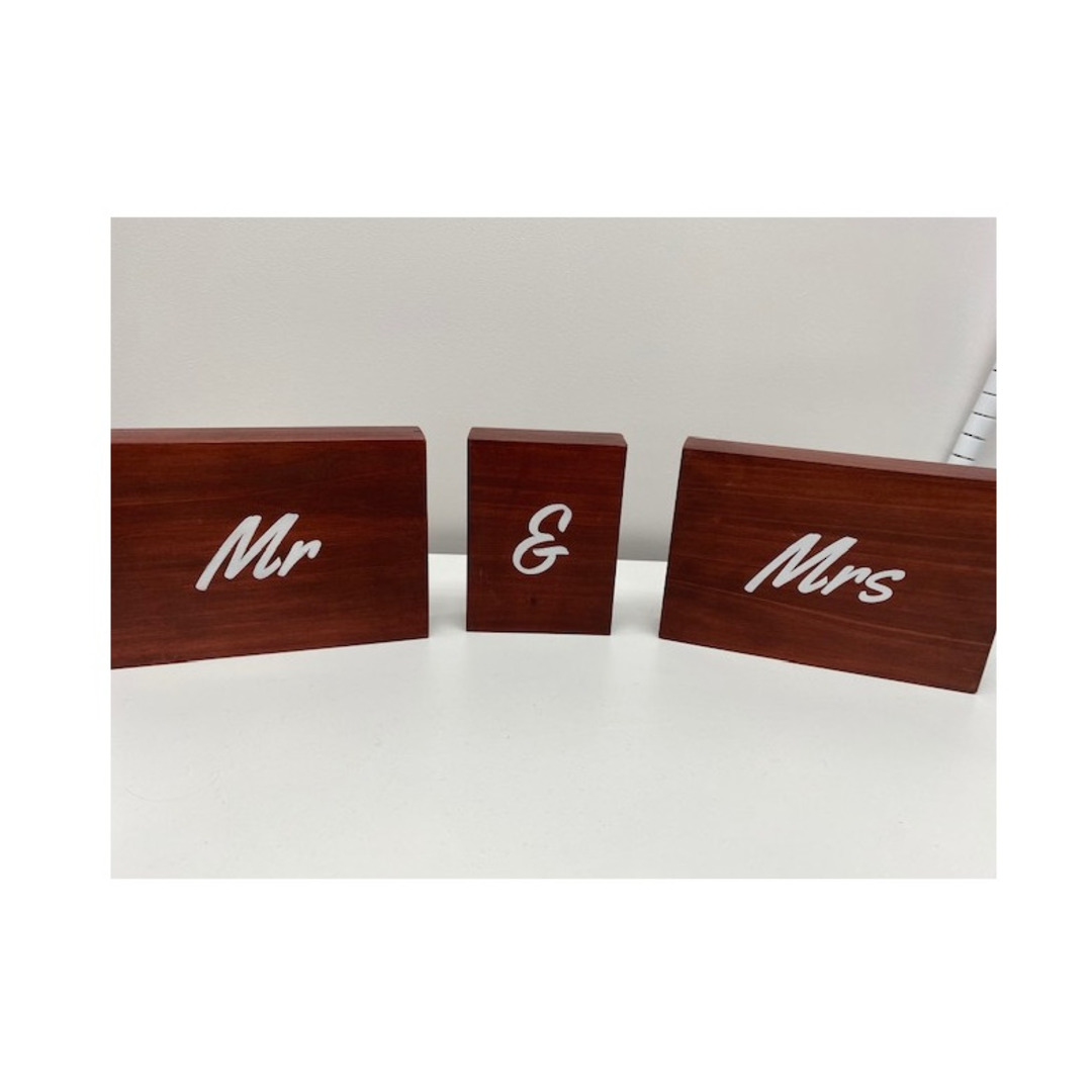 Block Mr and Mrs Sign image 0